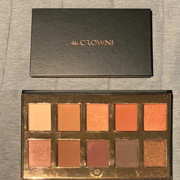 CROWN PRO Fuego Eyeshadow Palette - Picture 5 of 5
